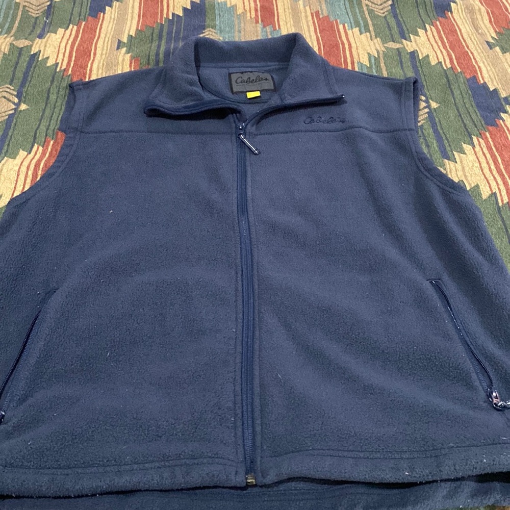 Cabela’s Men’s Fleece Vest—Size XL Tall